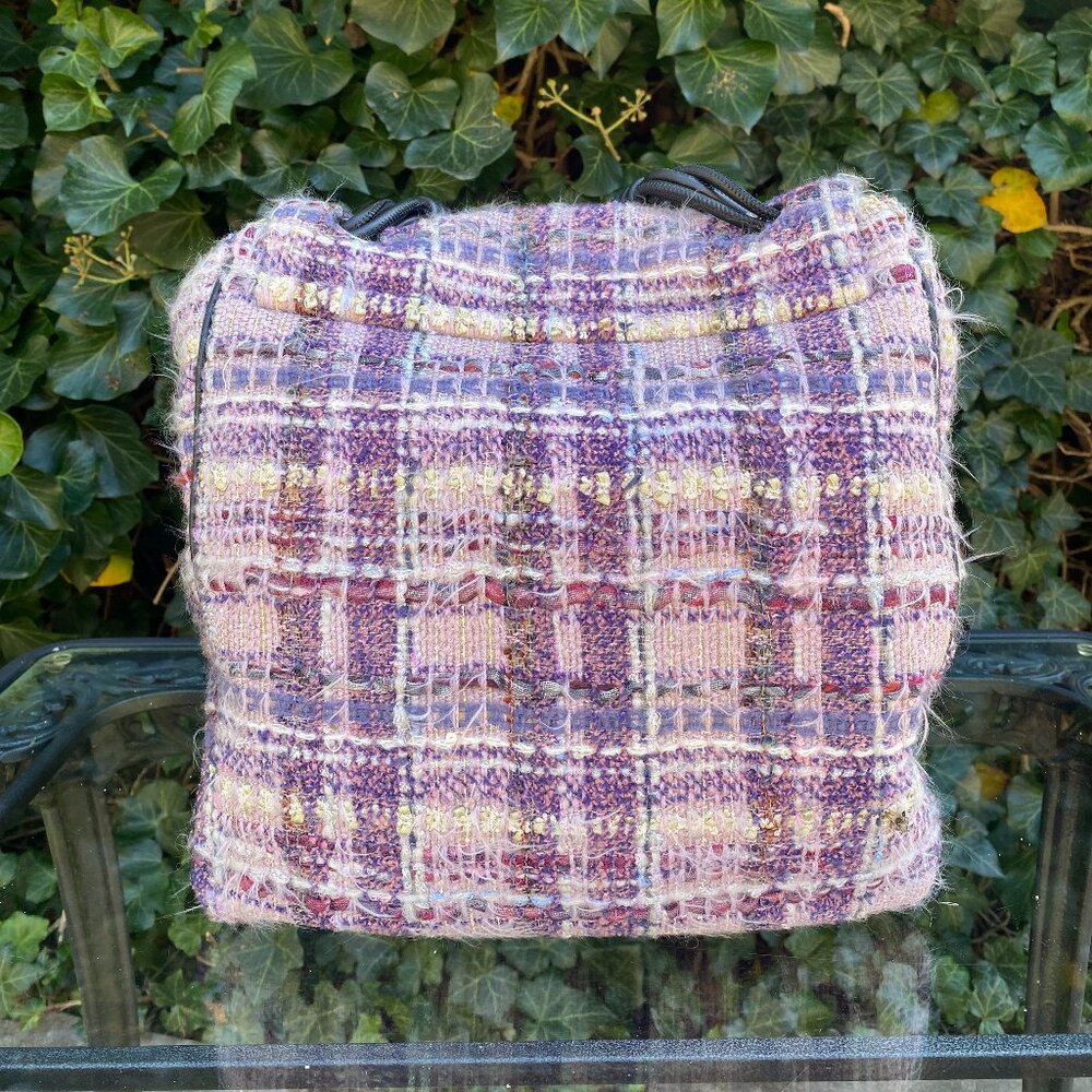 NEW! CHANEL 2005-2006 Tweed Camellia Crossbody Bag - Picture 3 of 16